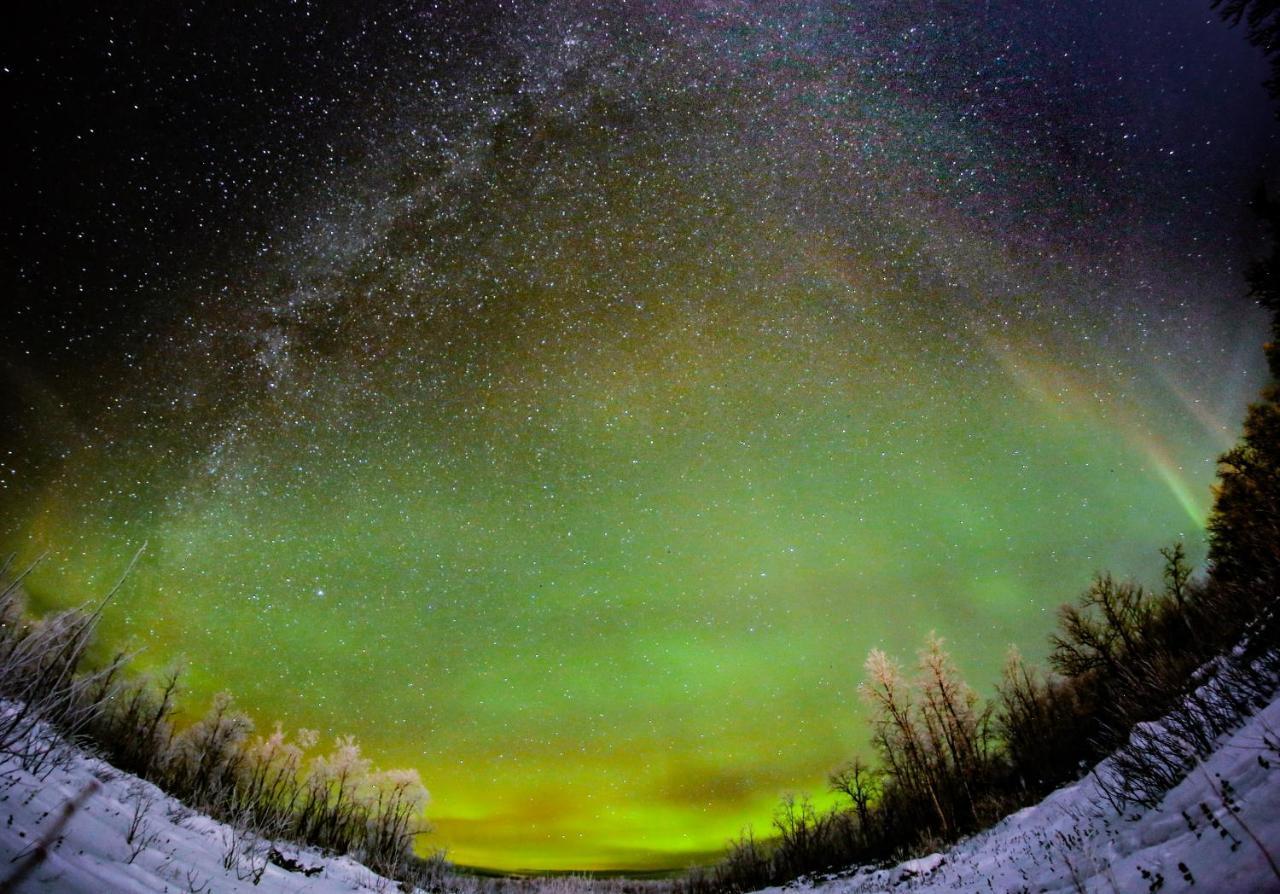 Máttaráhkká Northern Light Lodge Kiruna Esterno foto