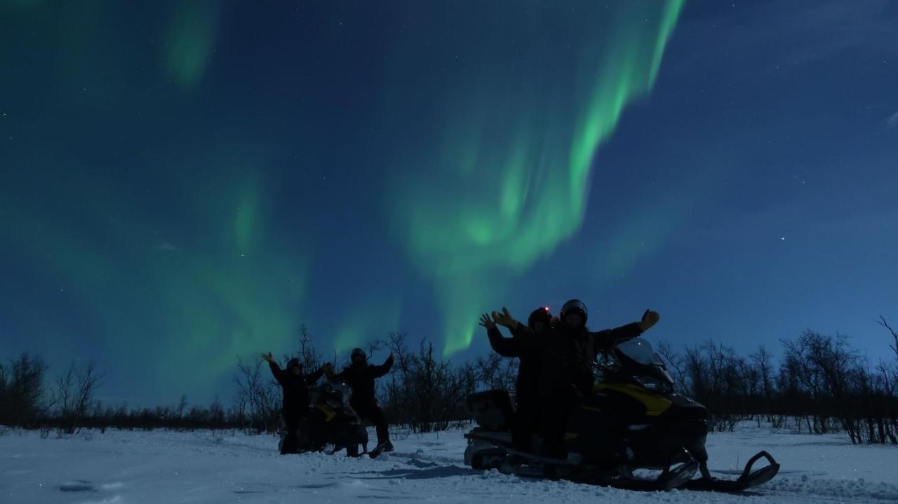 Máttaráhkká Northern Light Lodge Kiruna Esterno foto